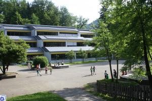 Schulgebäude in Schönau